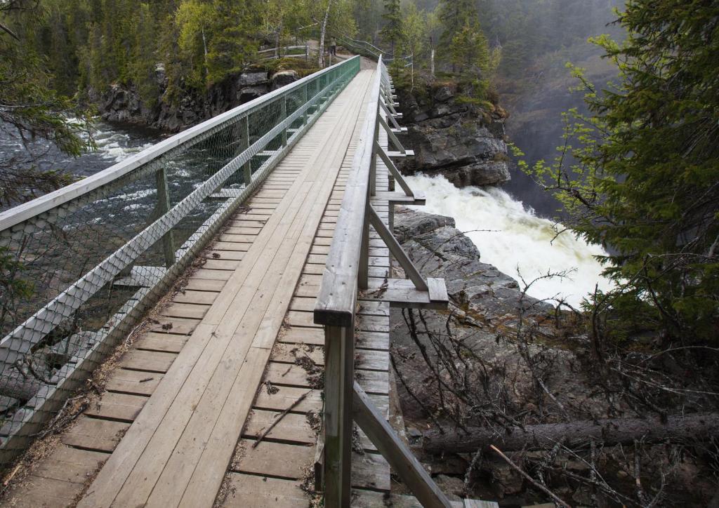 Pilgrimshotellet - South Lapland Gäddede エクステリア 写真